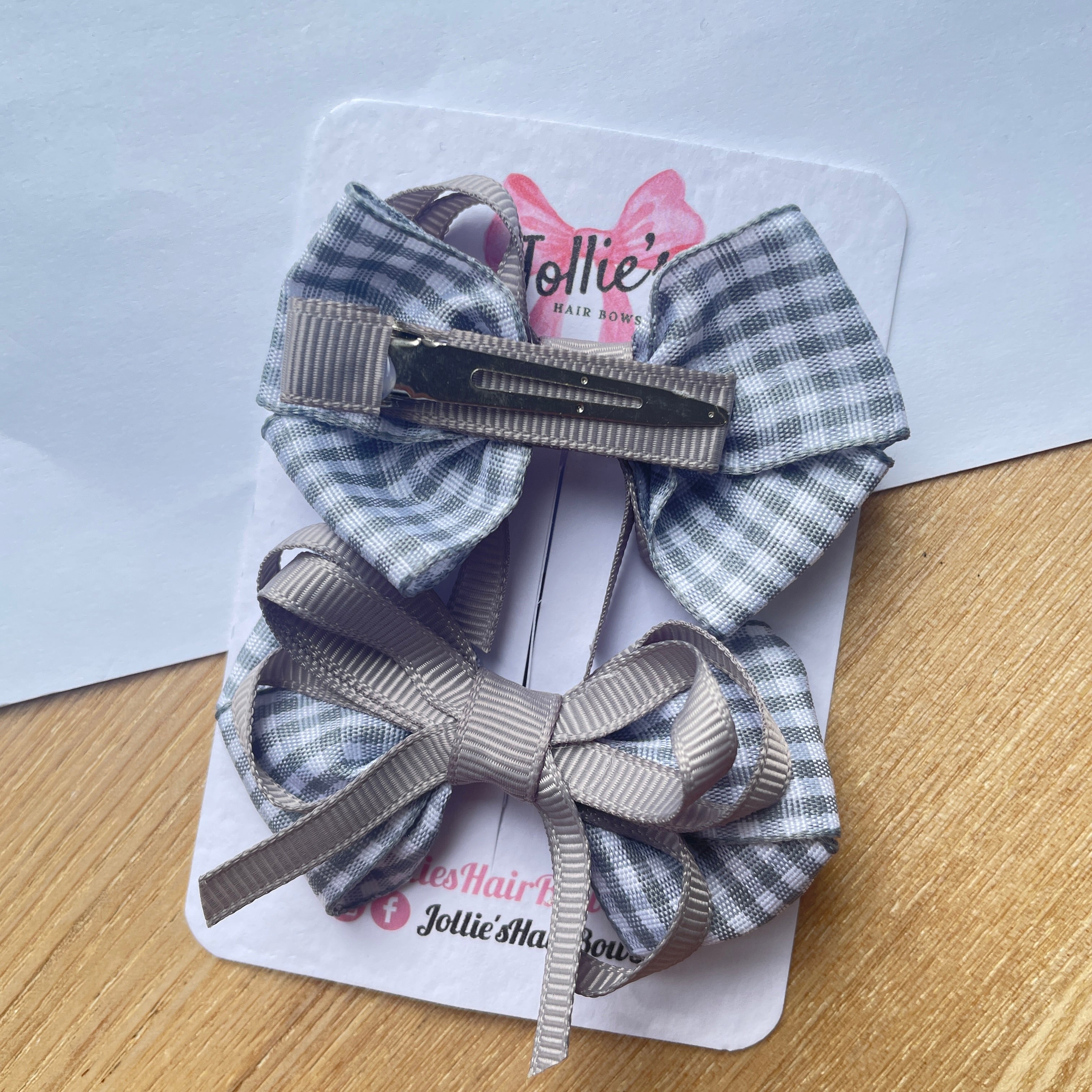 2.5" Silver Gingham Bow with Clip (Pair) – Grosgrain Ribbon Hair Bows for Girls
