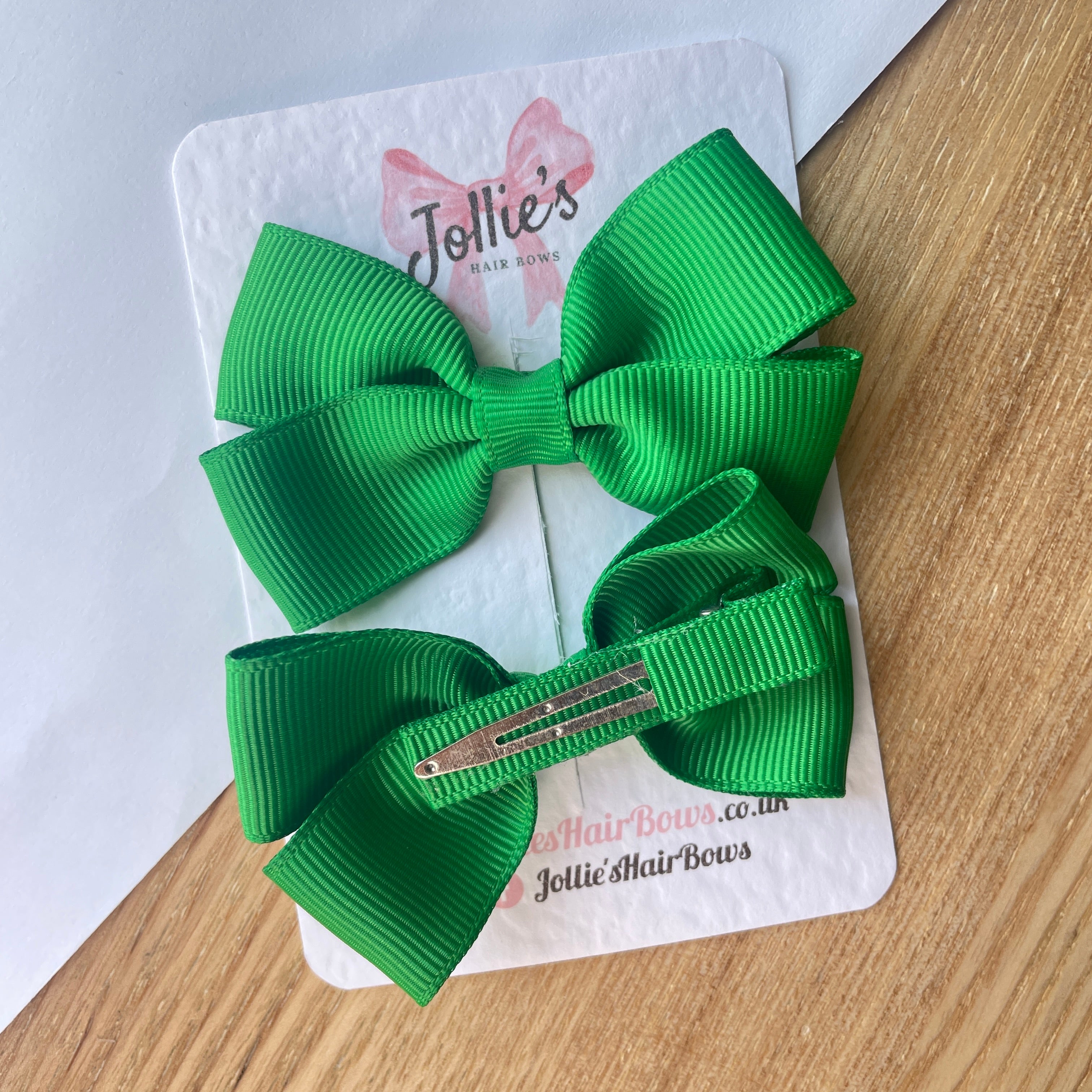 2.75" Emerald Green Classic Hair Bows (Pair) – Grosgrain Ribbon with Lined Alligator Clips