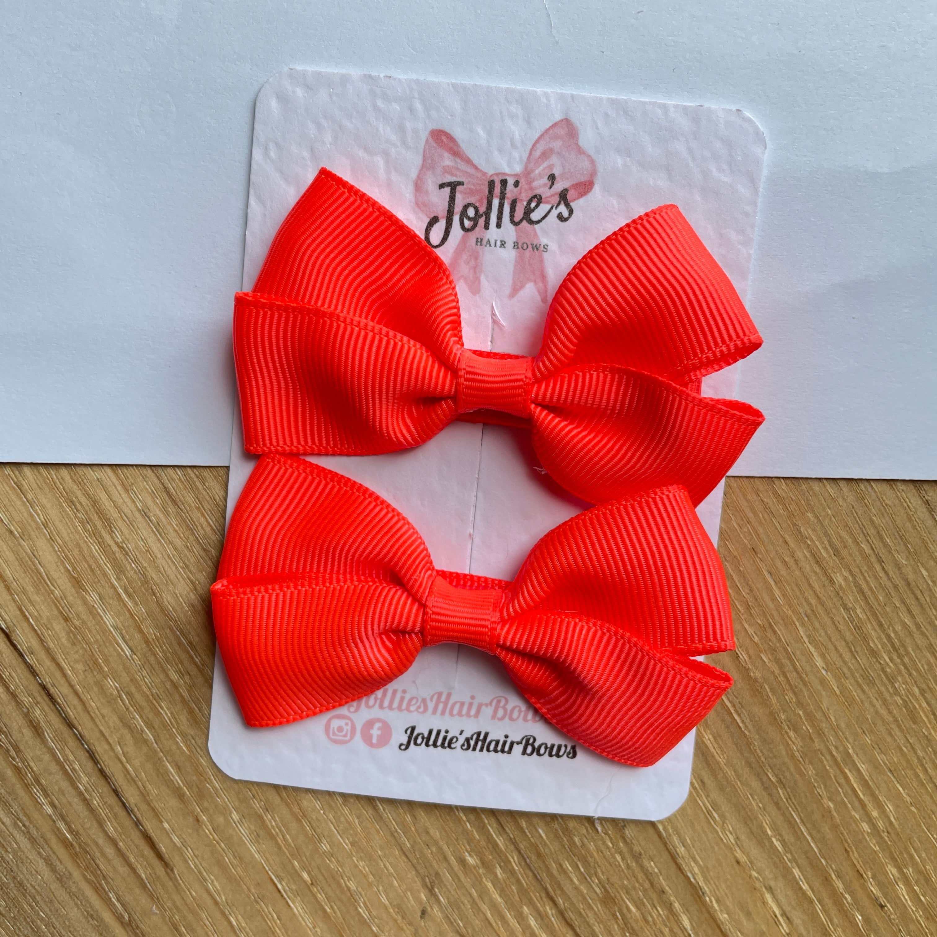 2.75" Neon Orange Classic Hair Bows (Pair) – Grosgrain Ribbon with Lined Alligator Clips