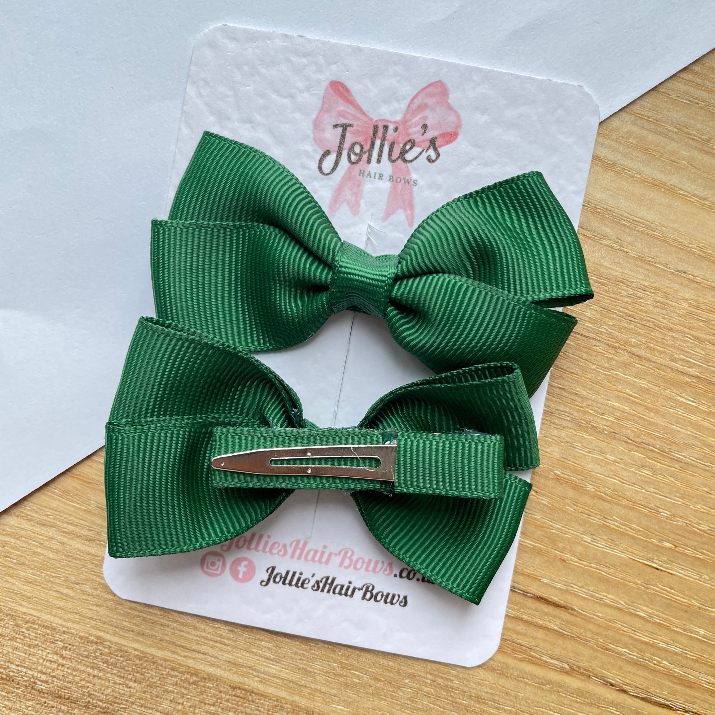 2.75" Forest Green Classic Hair Bows (Pair) – Grosgrain Ribbon with Lined Alligator Clips