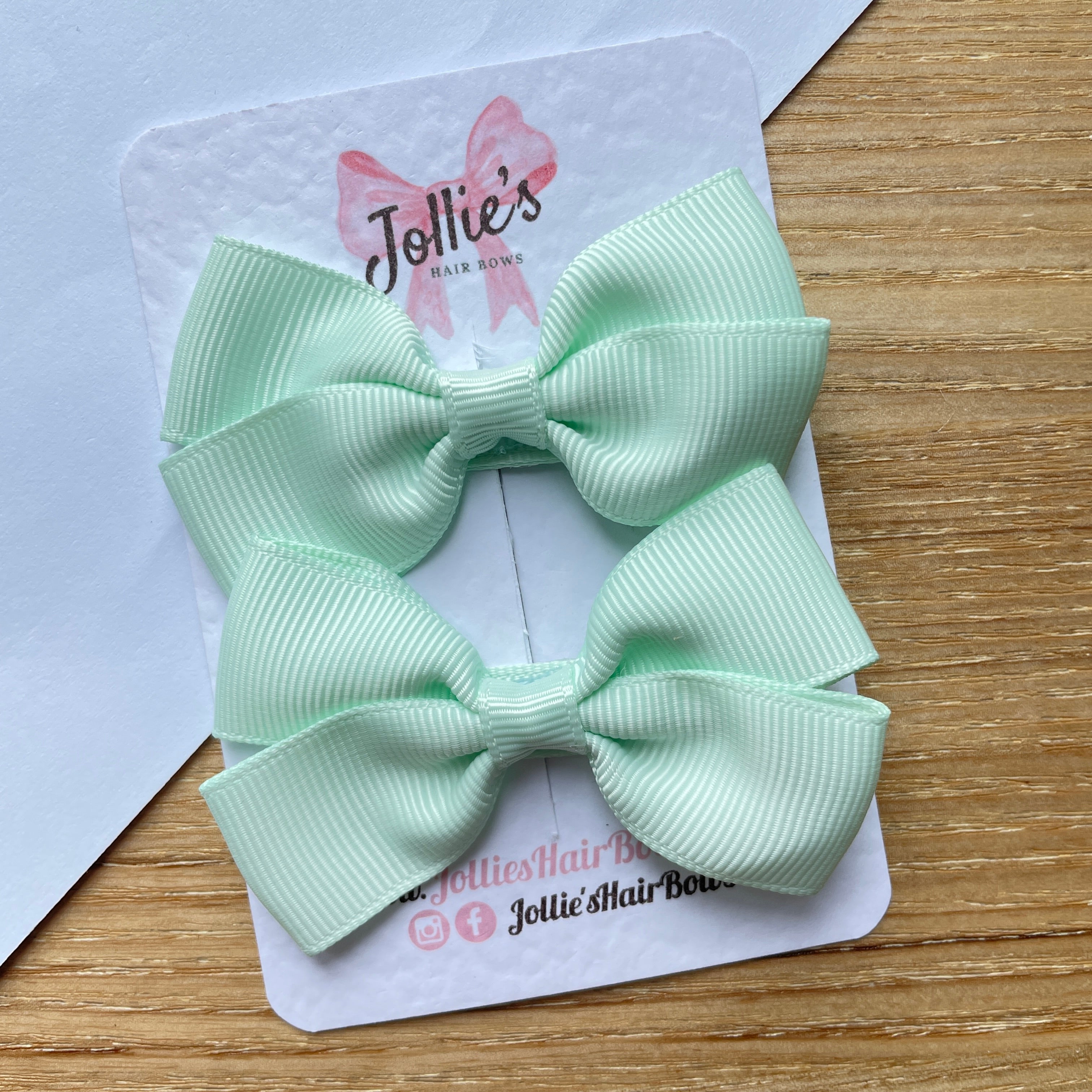 2.75" Ice Mint Classic Hair Bows (Pair) – Grosgrain Ribbon with Lined Alligator Clips