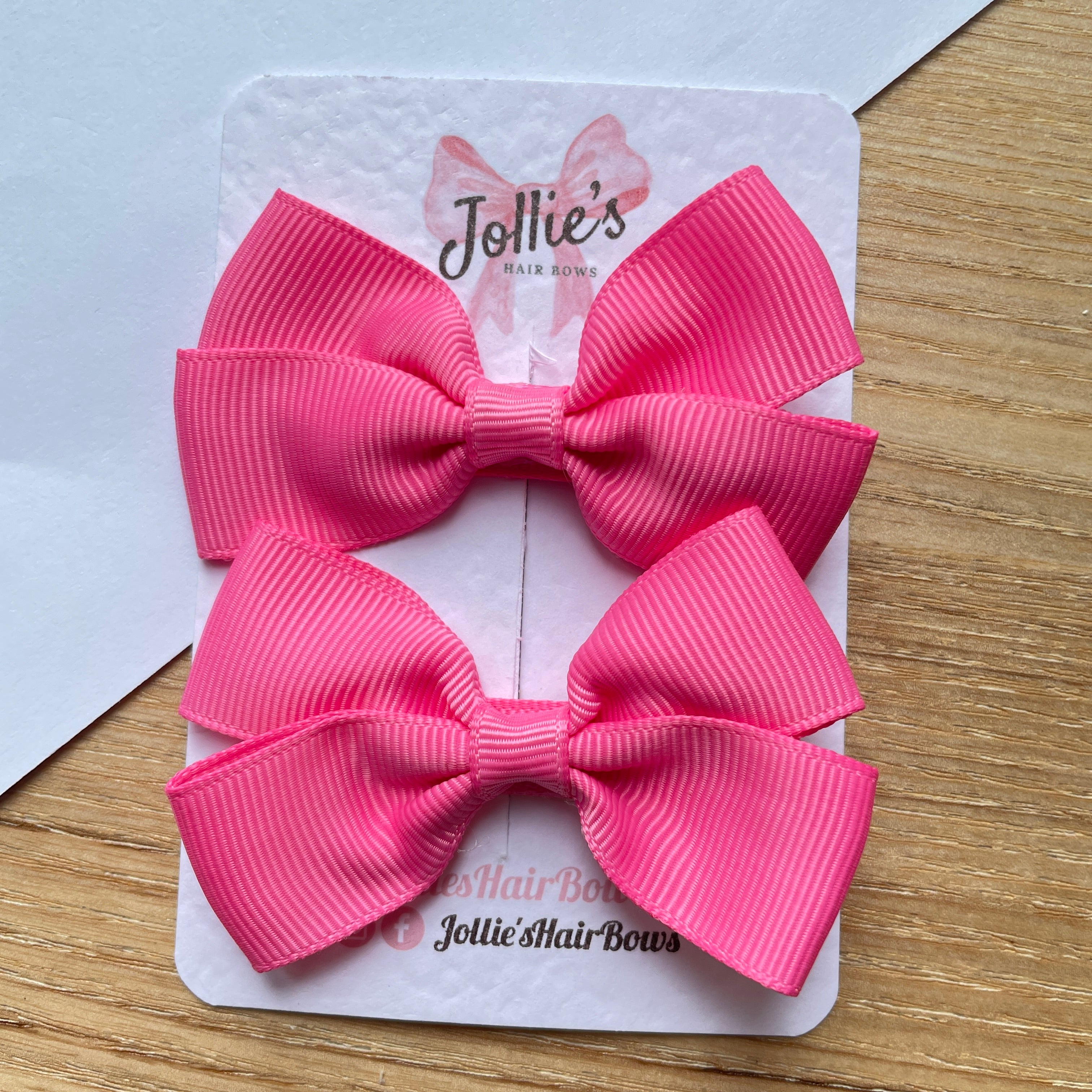 2.75" Hot Pink Classic Hair Bows (Pair) – Grosgrain Ribbon with Lined Alligator Clips