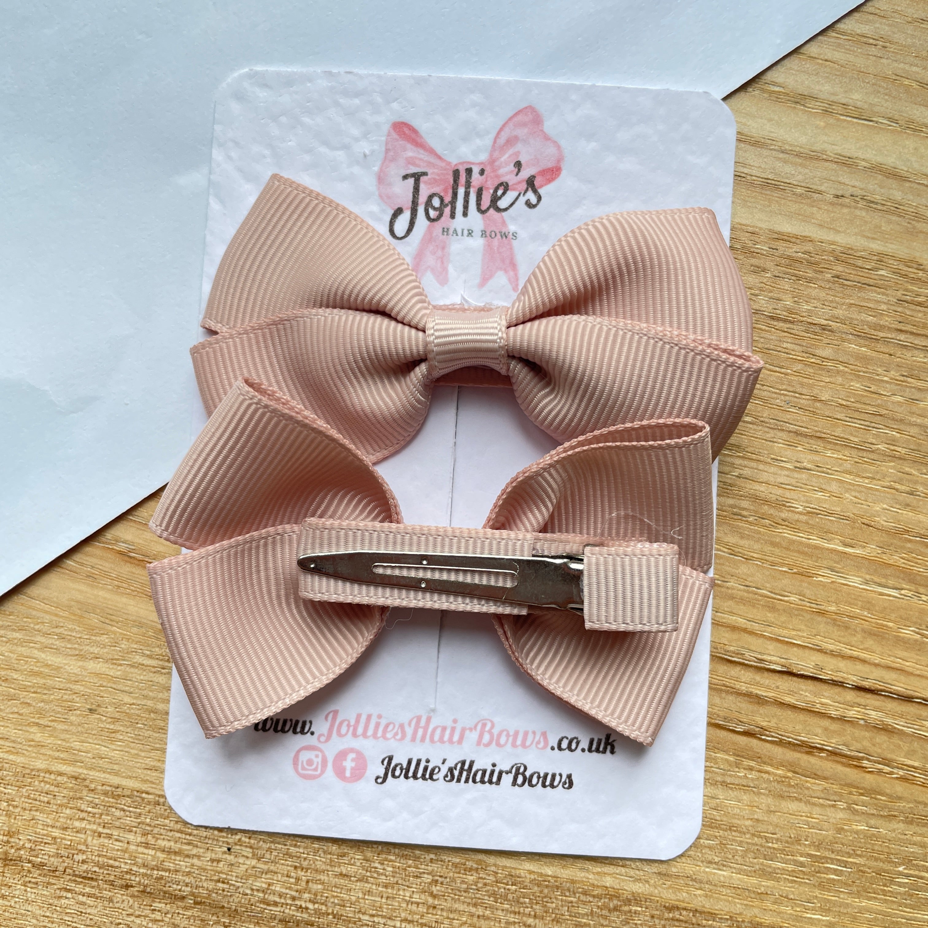 2.75" Vanilla Classic Hair Bows (Pair) – Grosgrain Ribbon with Lined Alligator Clips