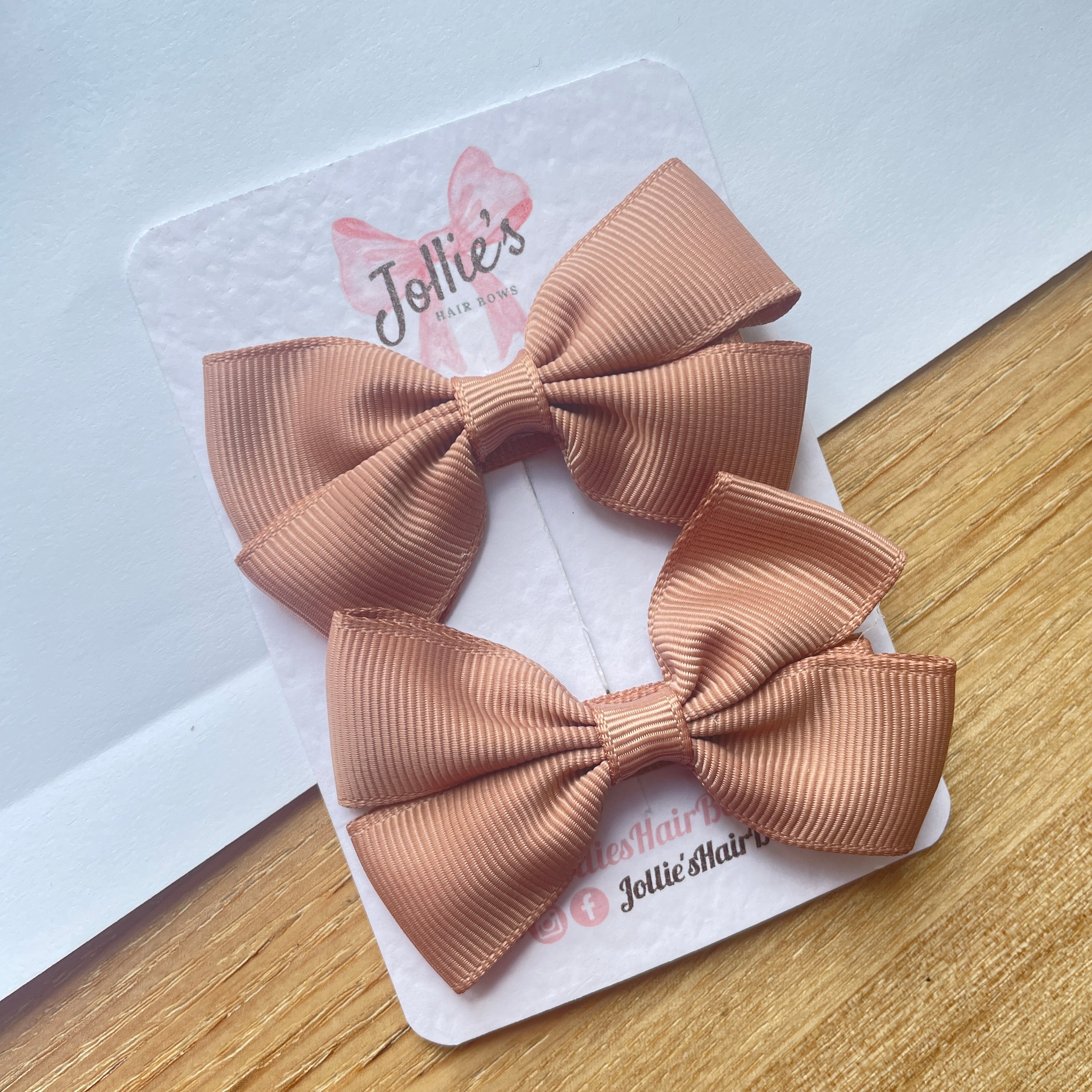 2.5" Natural Classic Hair Bows (Pair) – Grosgrain Ribbon with Lined Alligator Clips