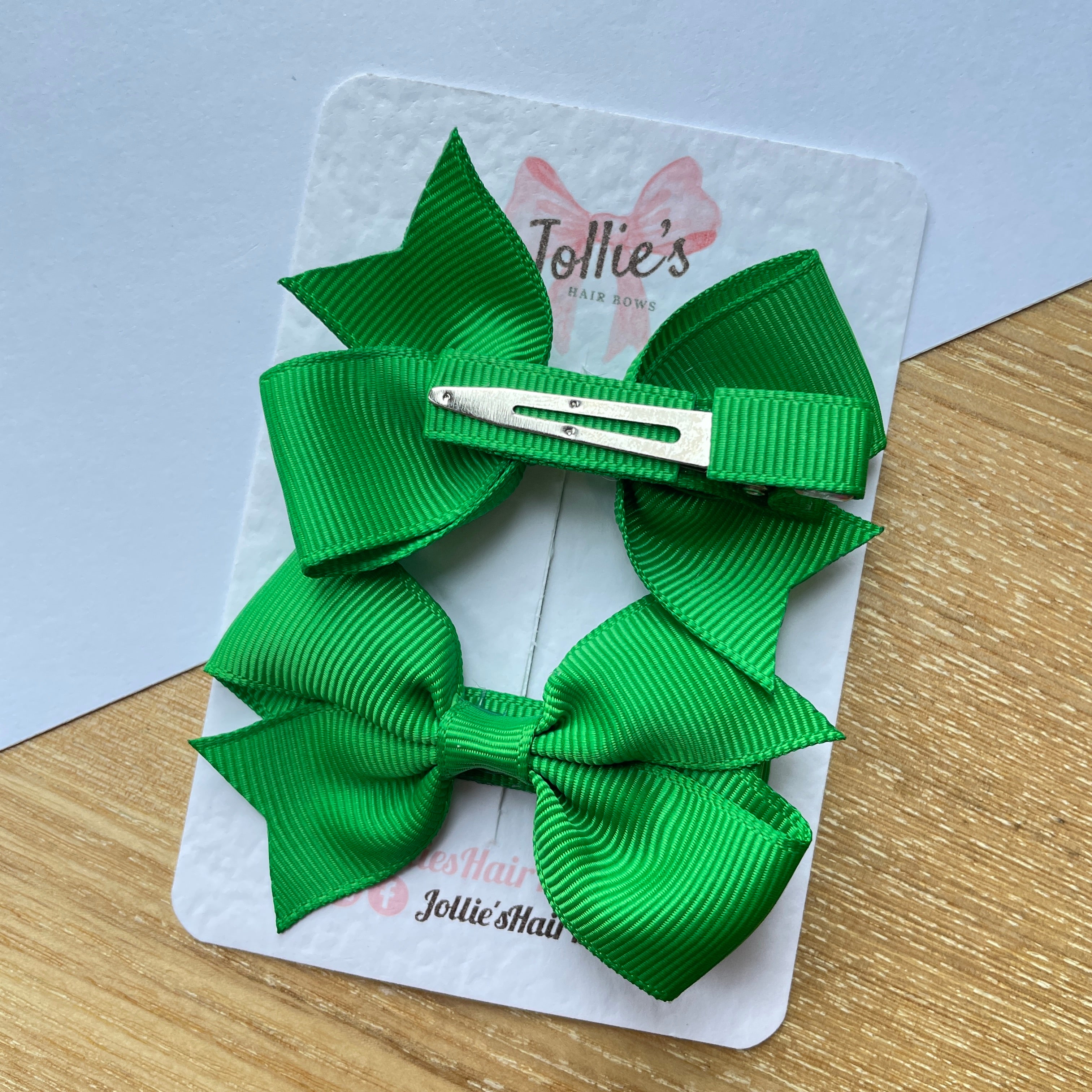 2.5" Emerald Green Lively Bow Clip Set – Grosgrain Ribbon Hair Bows for Girls (Pair)