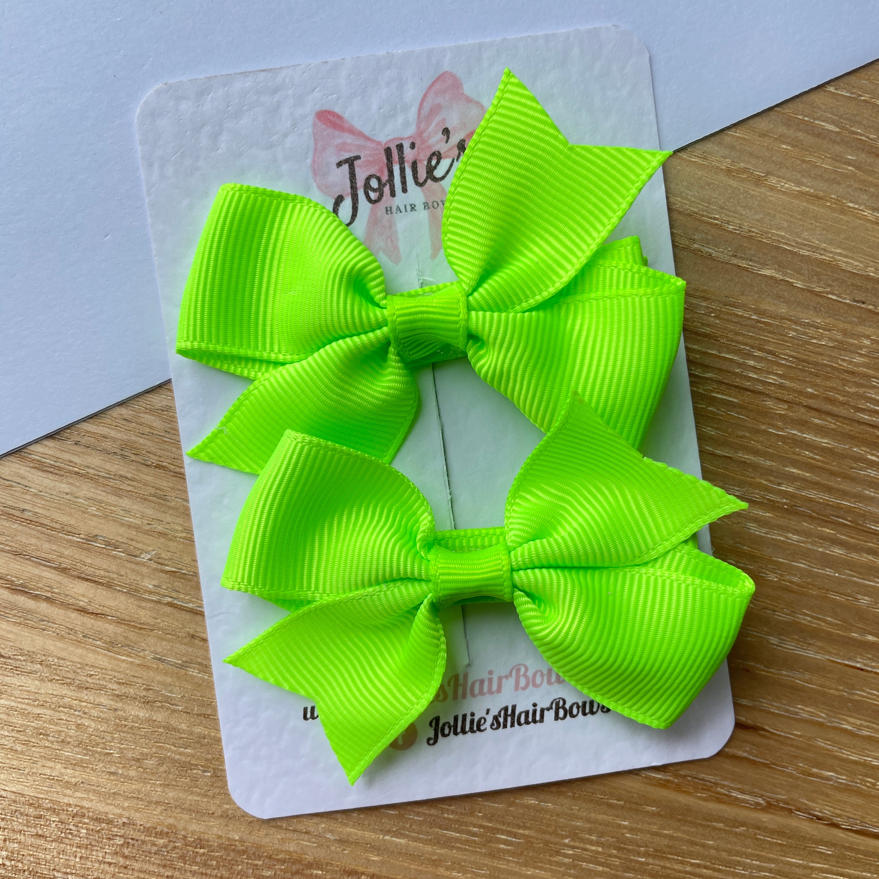 2.5" Key Lime Lively Bow Clip Set – Grosgrain Ribbon Hair Bows for Girls (Pair)