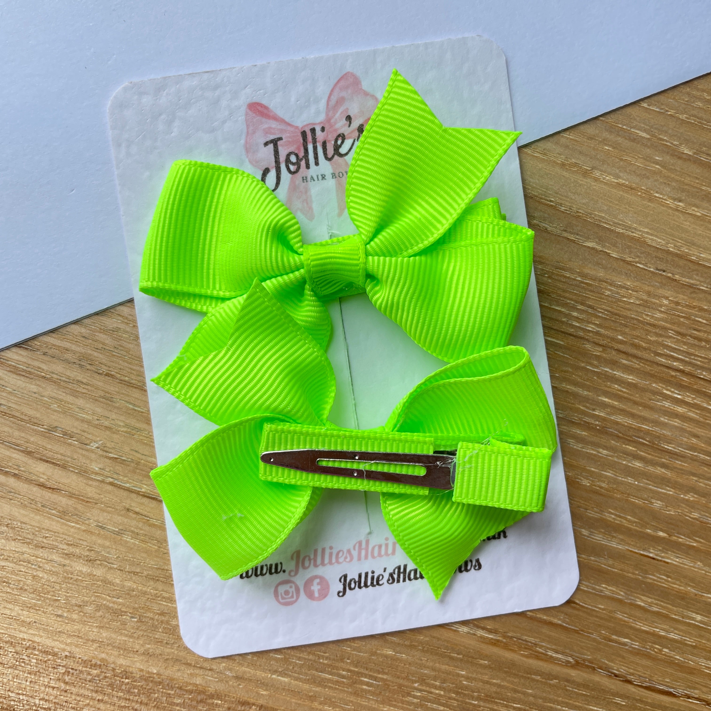 2.5" Key Lime Lively Bow Clip Set – Grosgrain Ribbon Hair Bows for Girls (Pair)