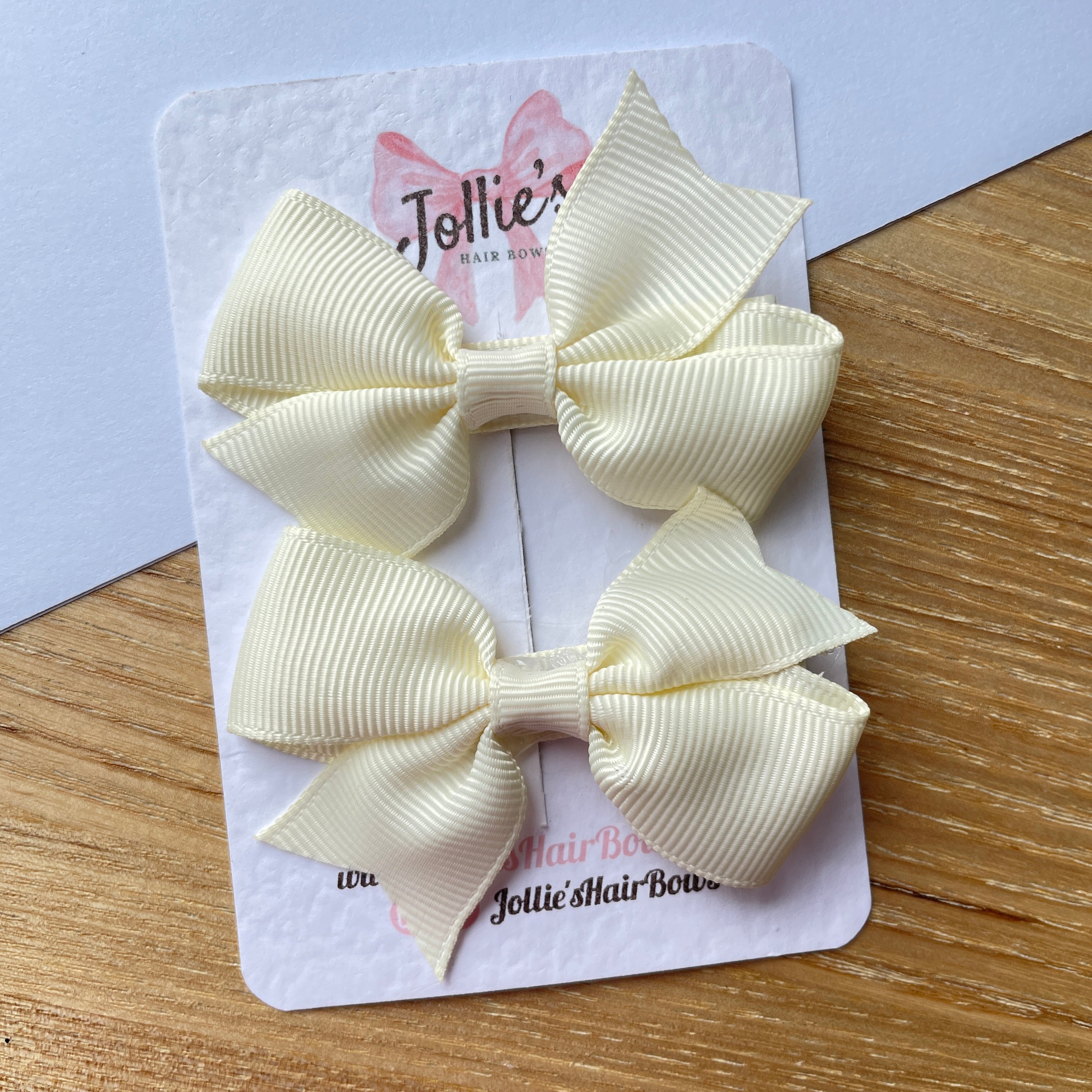 2.5" Antique White Lively Bow Clip Set – Grosgrain Ribbon Hair Bows for Girls (Pair)