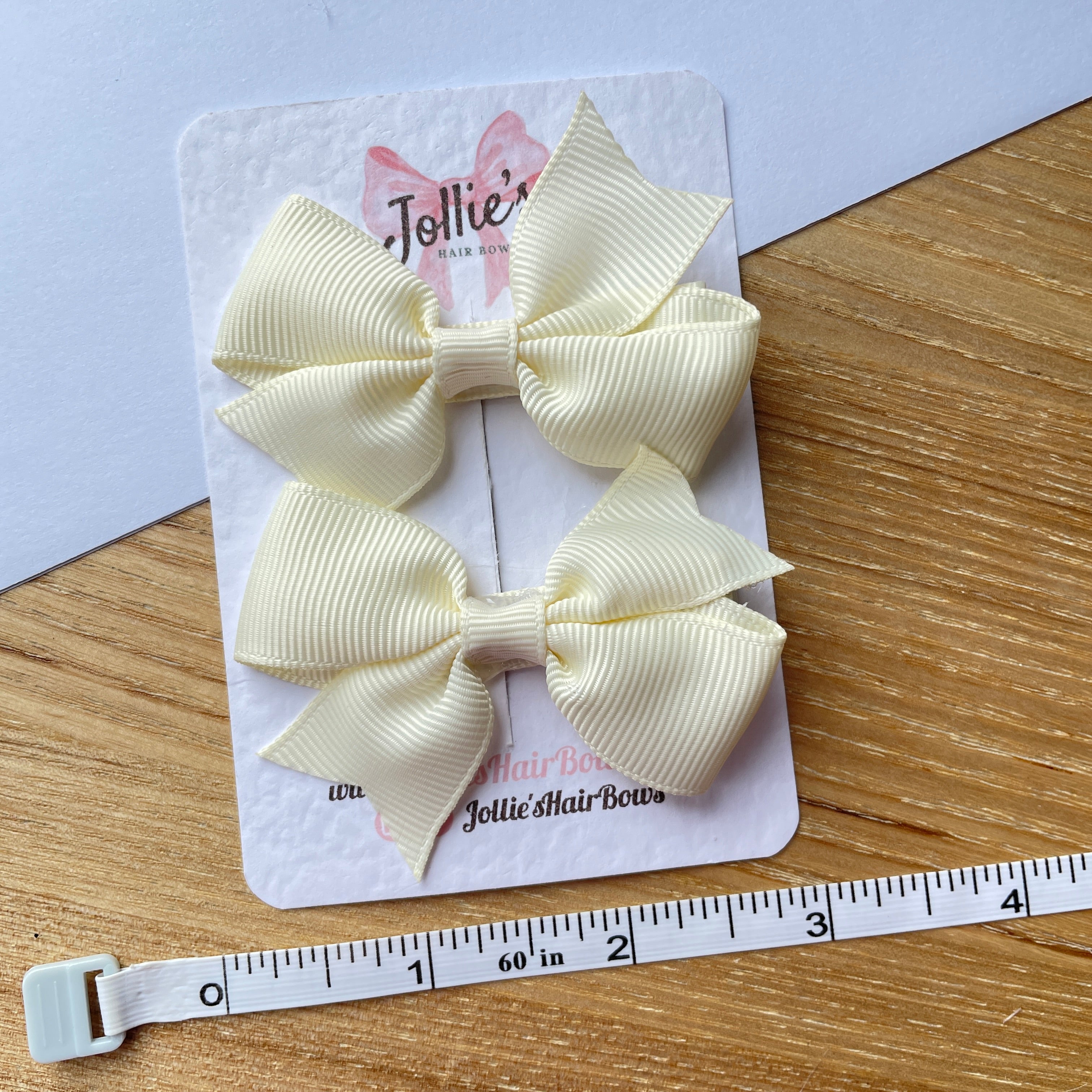 2.5" Antique White Lively Bow Clip Set – Grosgrain Ribbon Hair Bows for Girls (Pair)