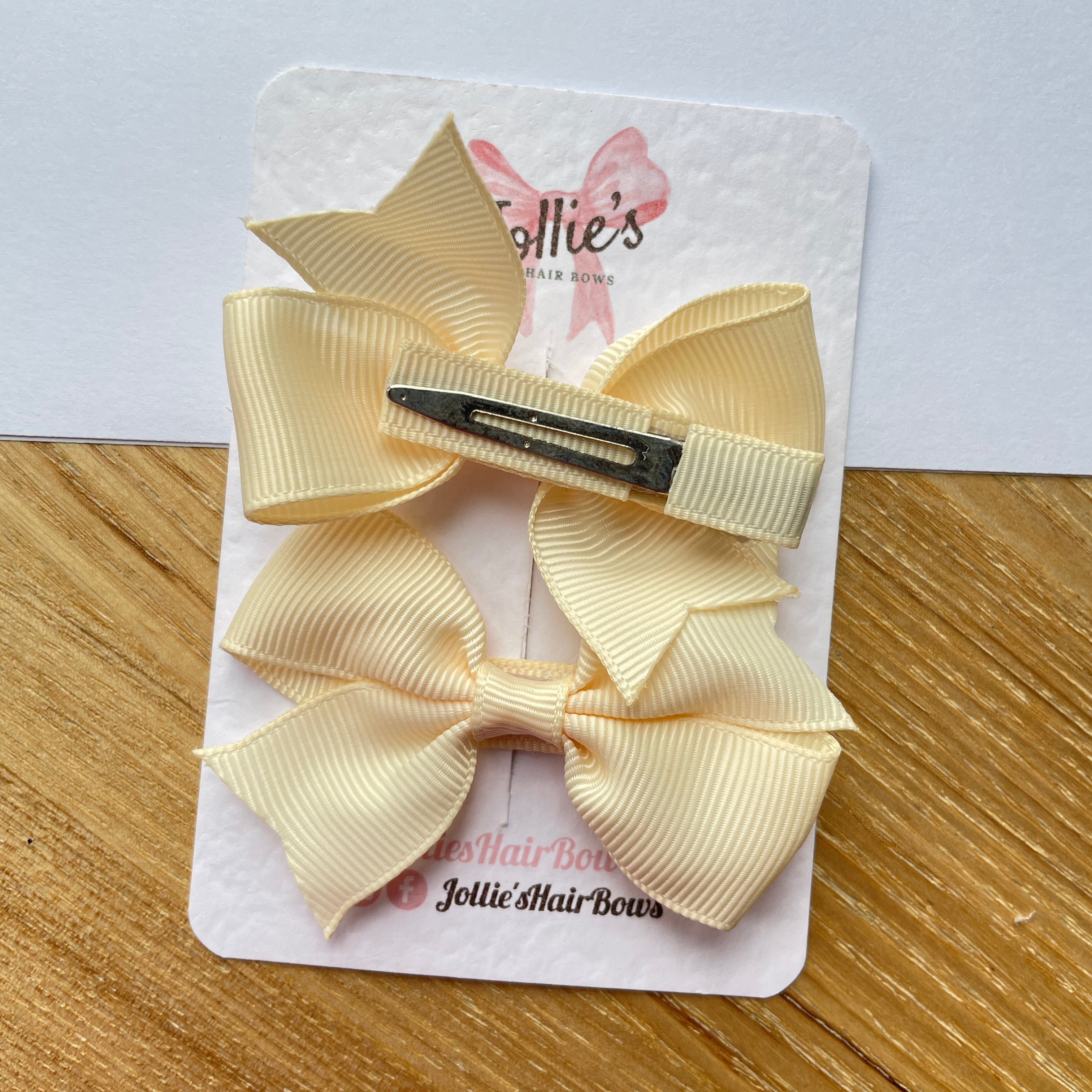 2.5" Cream Lively Bow Clip Set – Grosgrain Ribbon Hair Bows for Girls (Pair)