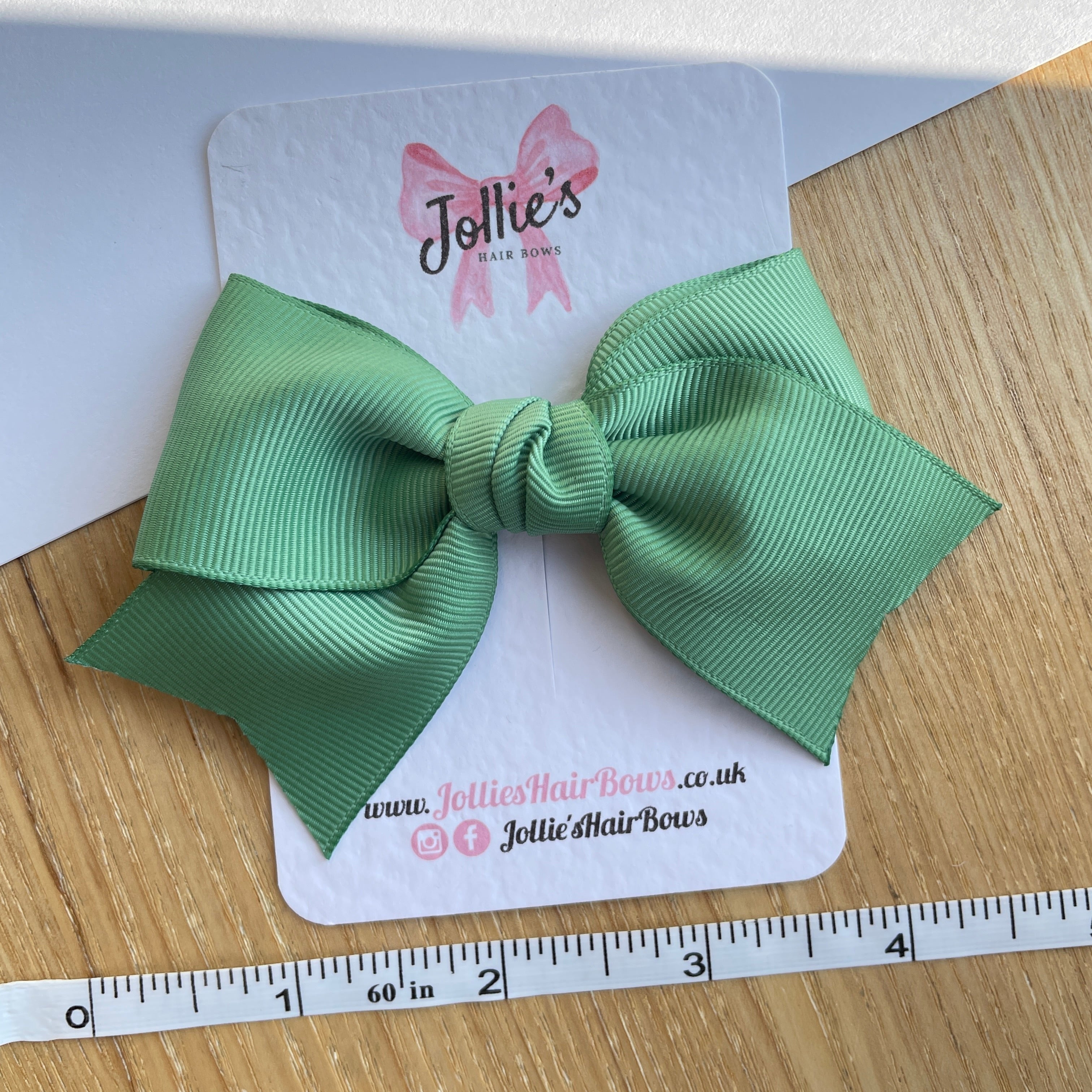 4" Sage Green Classic Hair Bow – Grosgrain Ribbon with Lined Alligator Clip