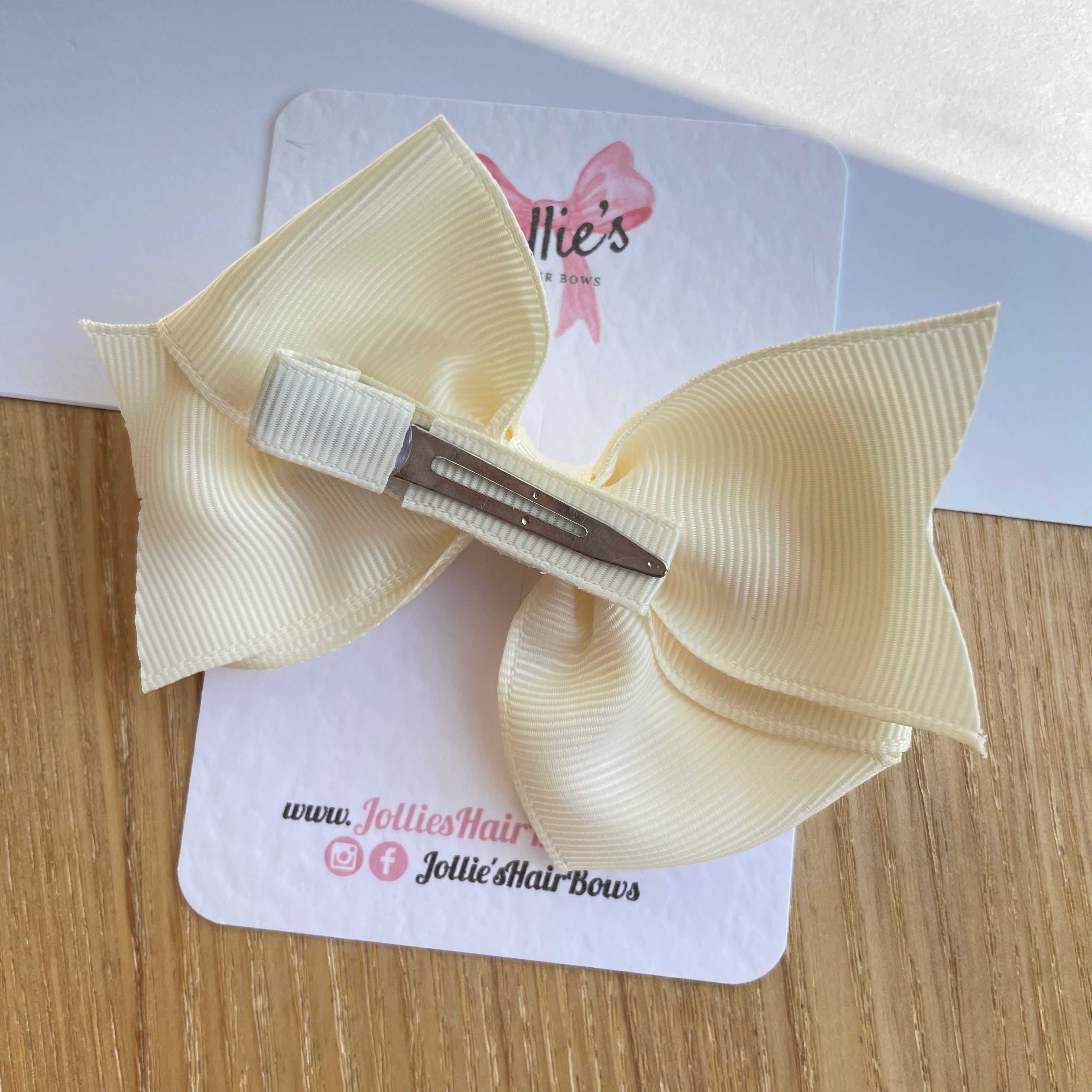 4" Antique White Triple Layer Hair Bow – Grosgrain Ribbon with Lined Alligator Clip