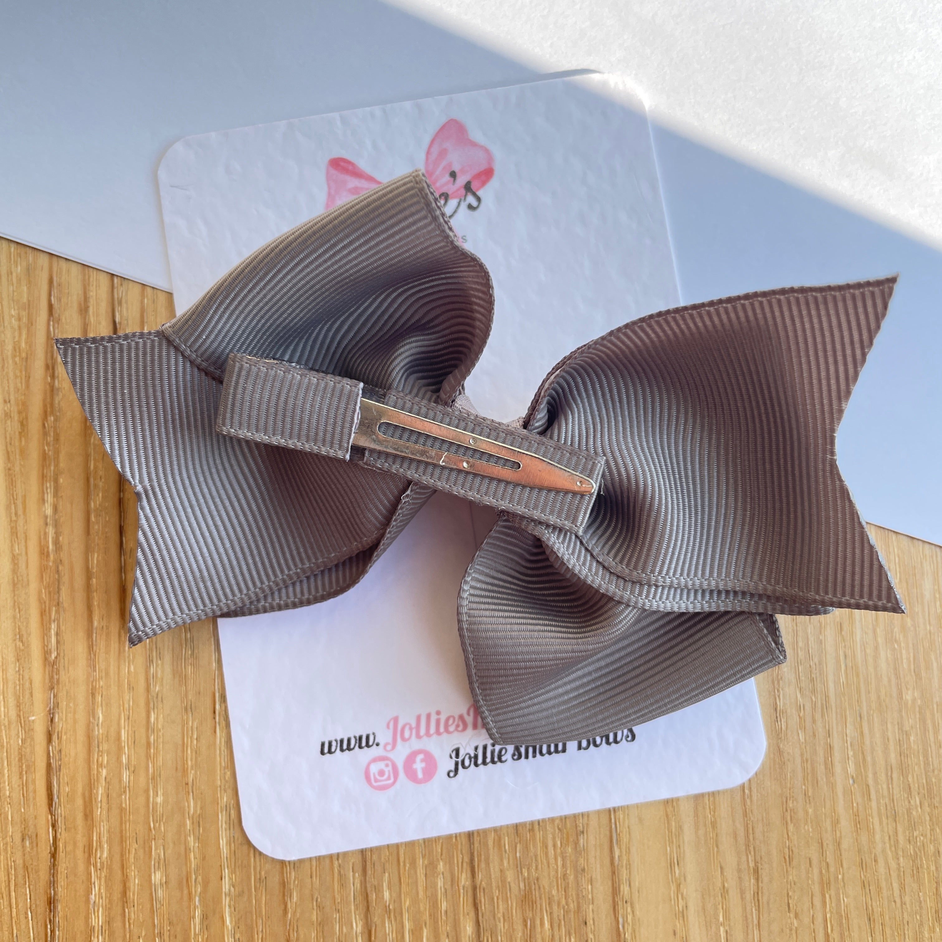 4" Metal Grey Triple Layer Hair Bow – Grosgrain Ribbon with Lined Alligator Clip