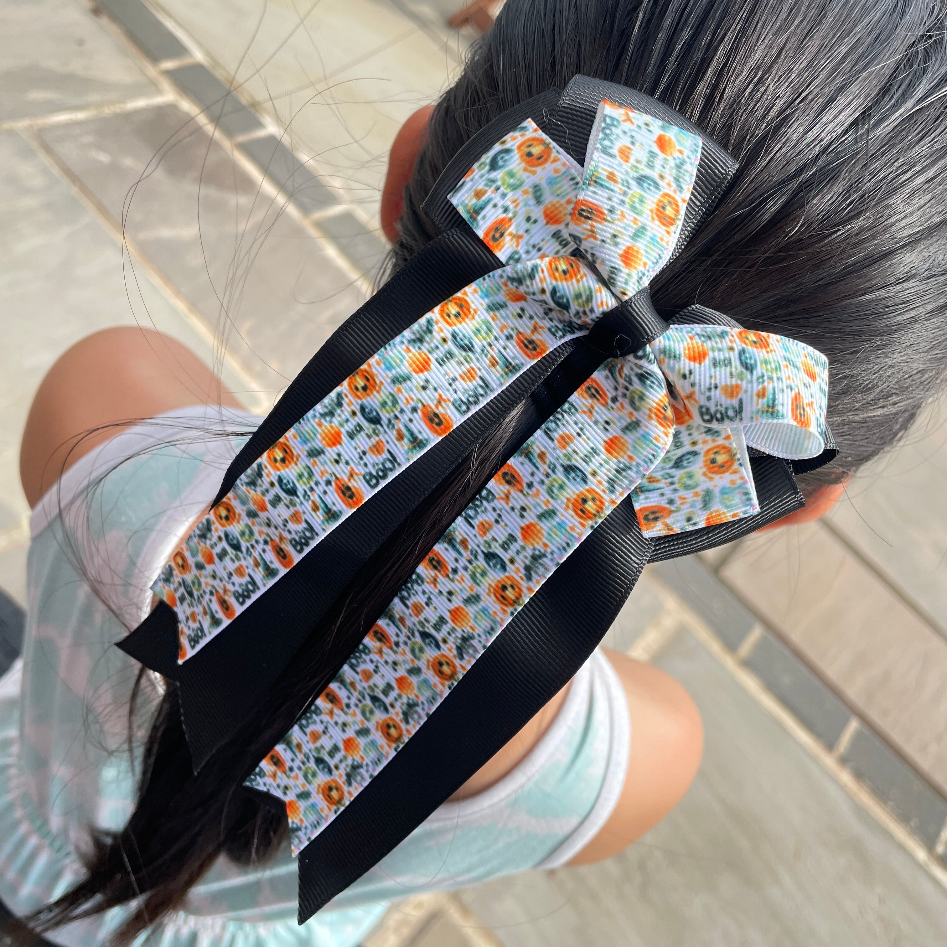 4.5" Halloween White Pumpkin Double Layer Tail Bow with Clip – Grosgrain Ribbon