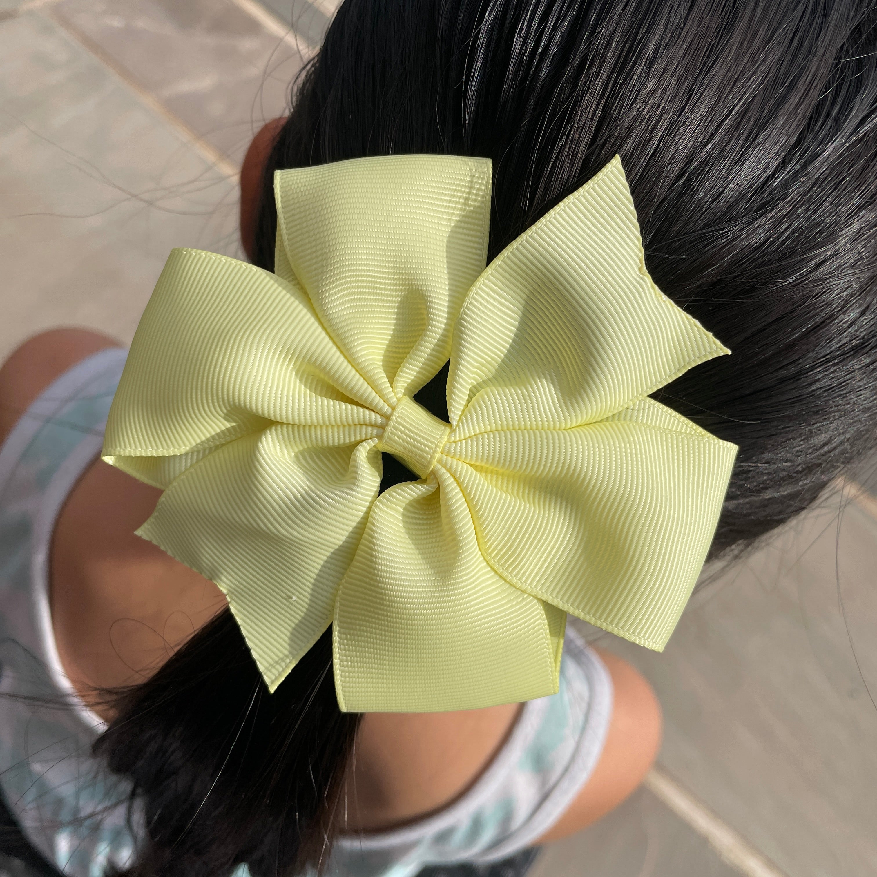 4" Baby Maize Pinwheel Hair Bow β Grosgrain Ribbon with Lined Alligator Clip