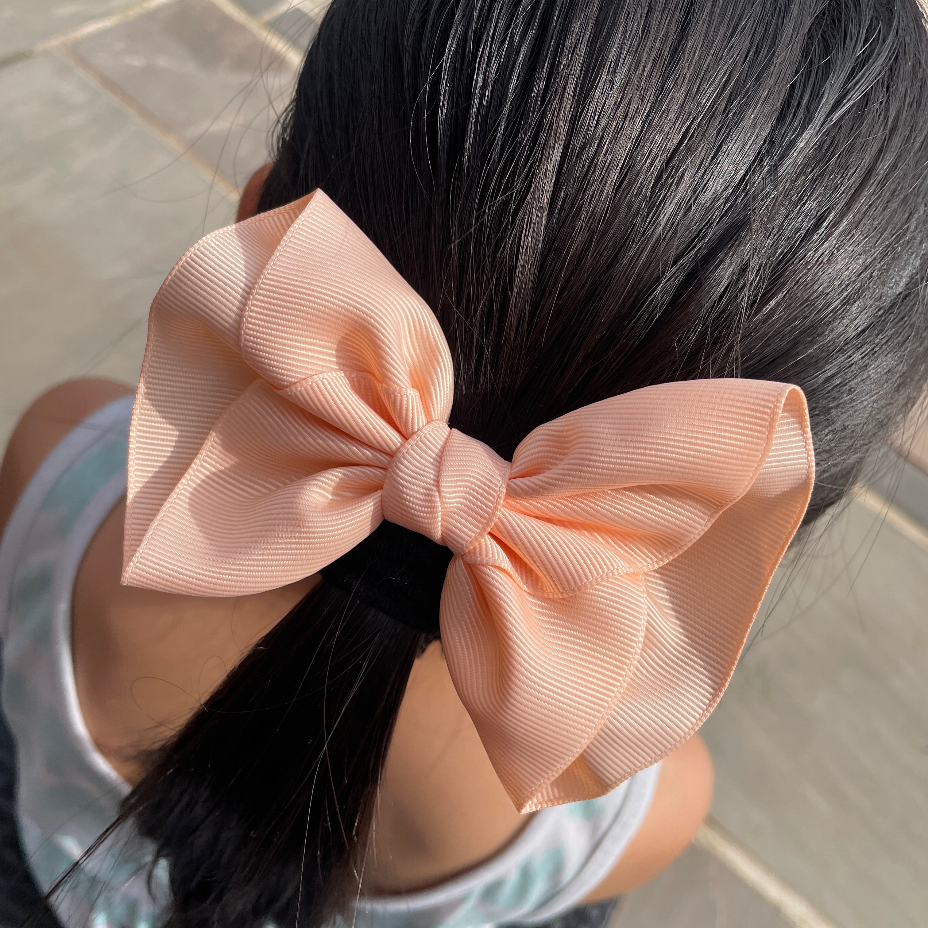 4.5" Petal Peach Frown Hair Bow with Clip – Grosgrain Ribbon, Lined Alligator Clip