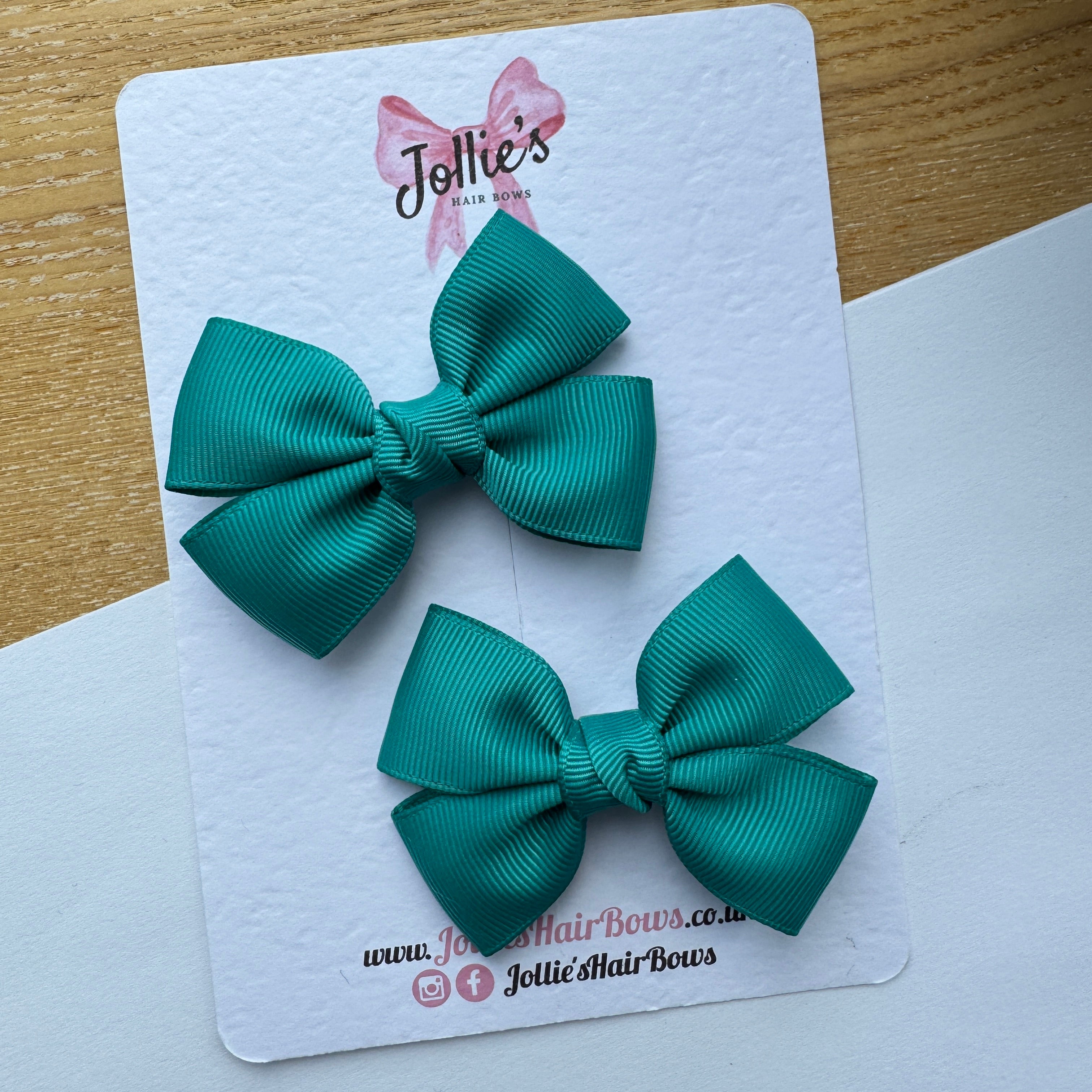 2.5" Jade Green Classic Hair Bow Pair β Grosgrain Ribbon Clips with Teeth