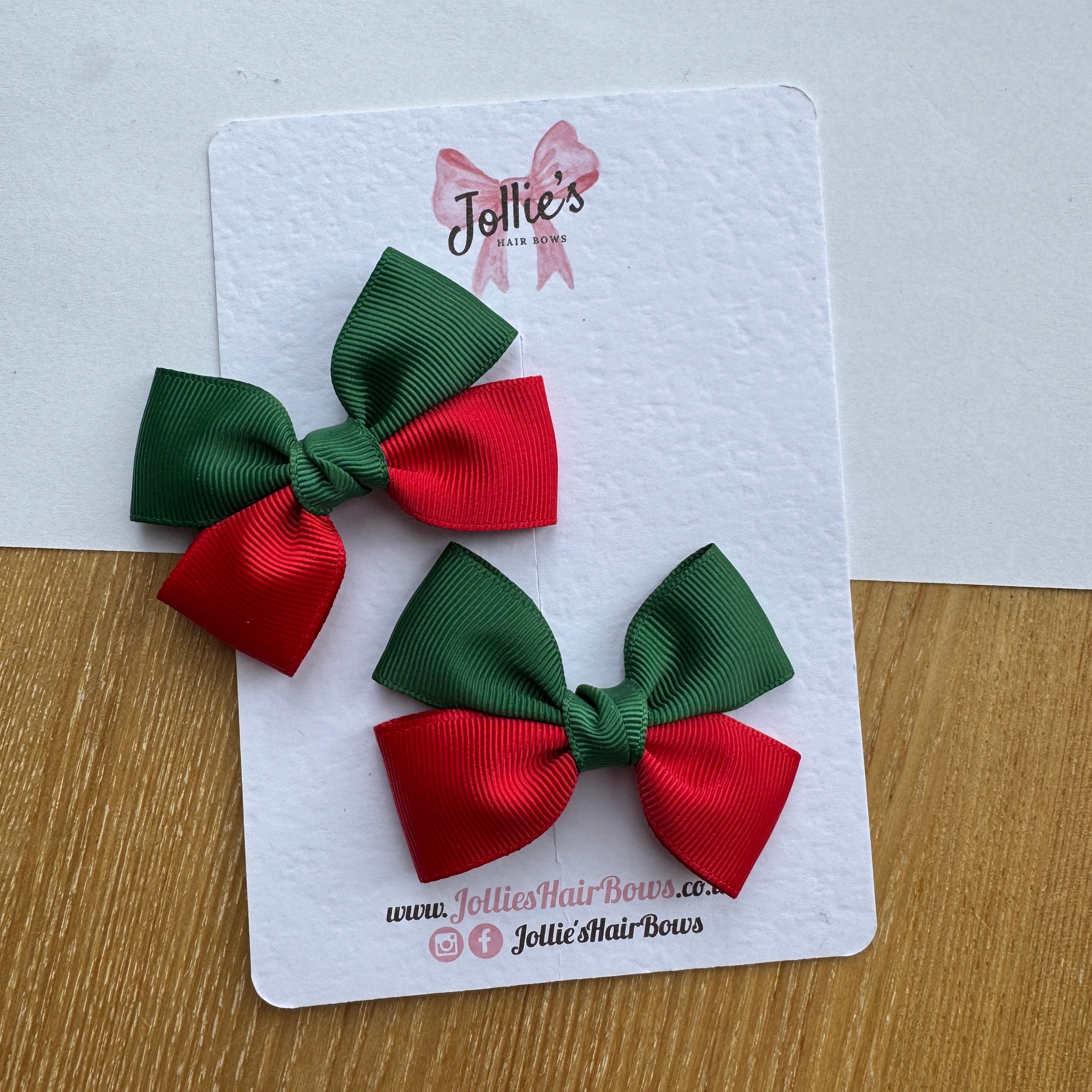 2.5" Forest Green & Red Classic Hair Bow Pair – Grosgrain Ribbon Clips with Teeth