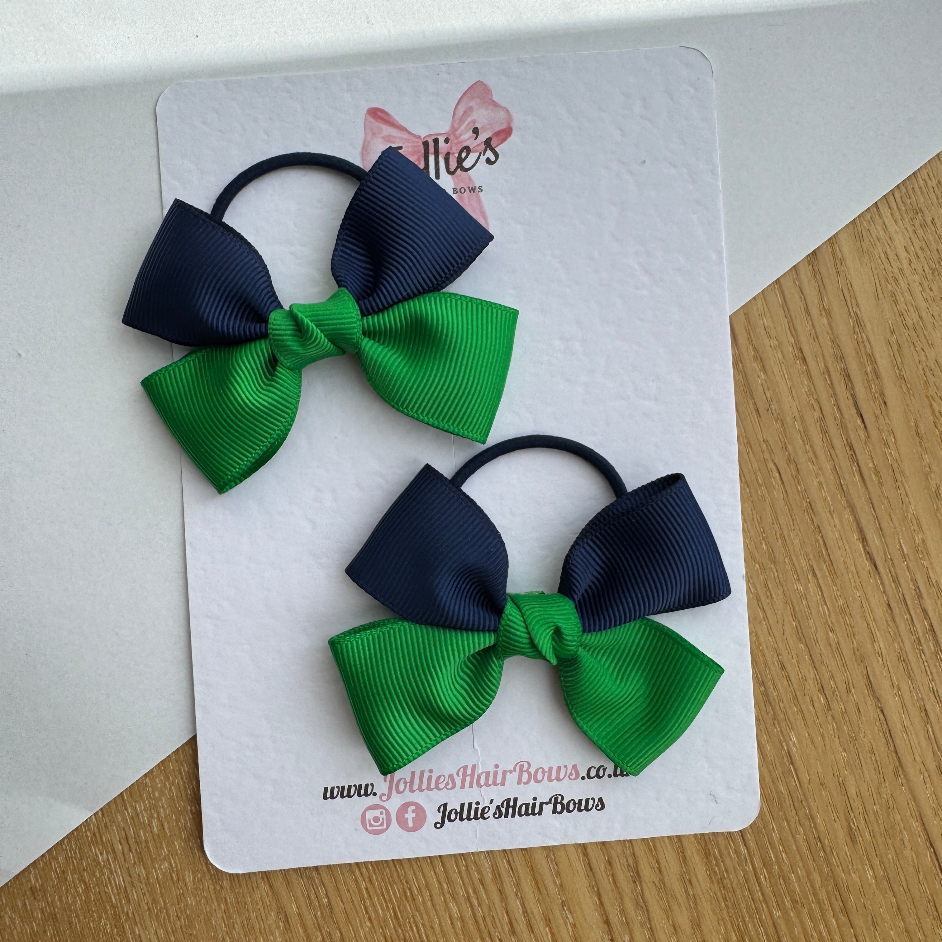 2.5" Emerald Green & Navy Classic Hair Bow Pair – Grosgrain Ribbon on Thin Elastic