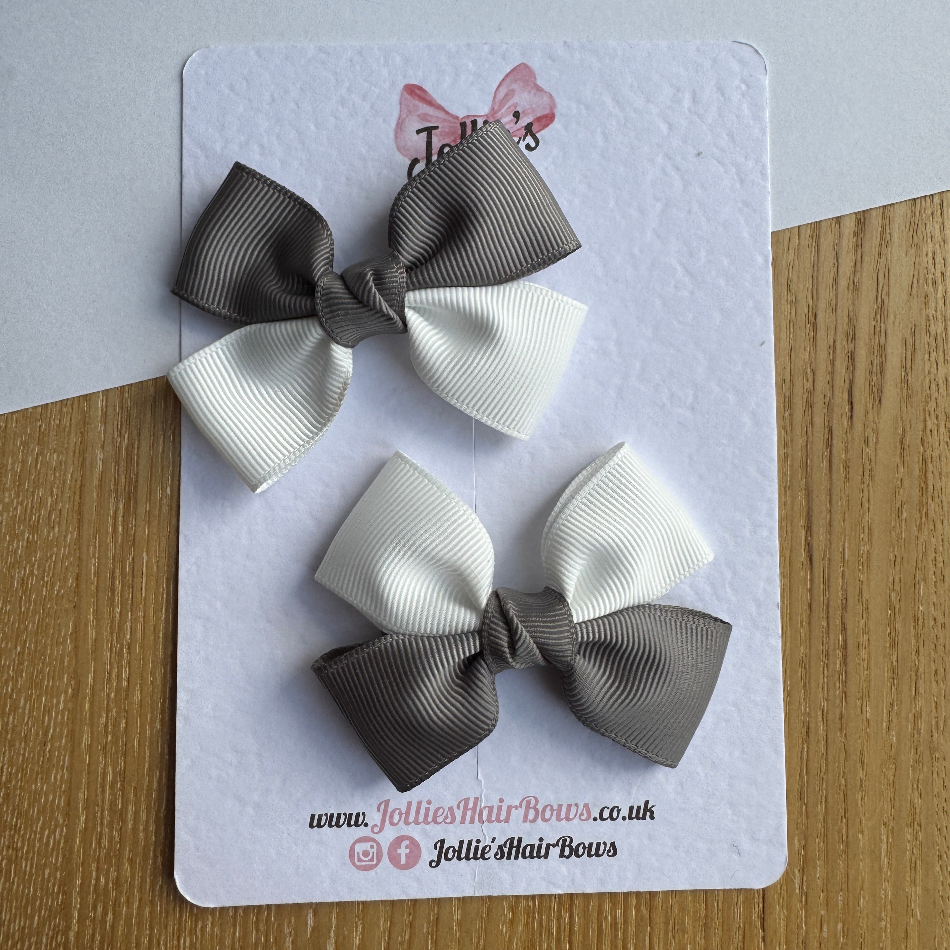 2.5" Metal Grey & White Classic Hair Bow Pair – Grosgrain Ribbon Clips with Teeth