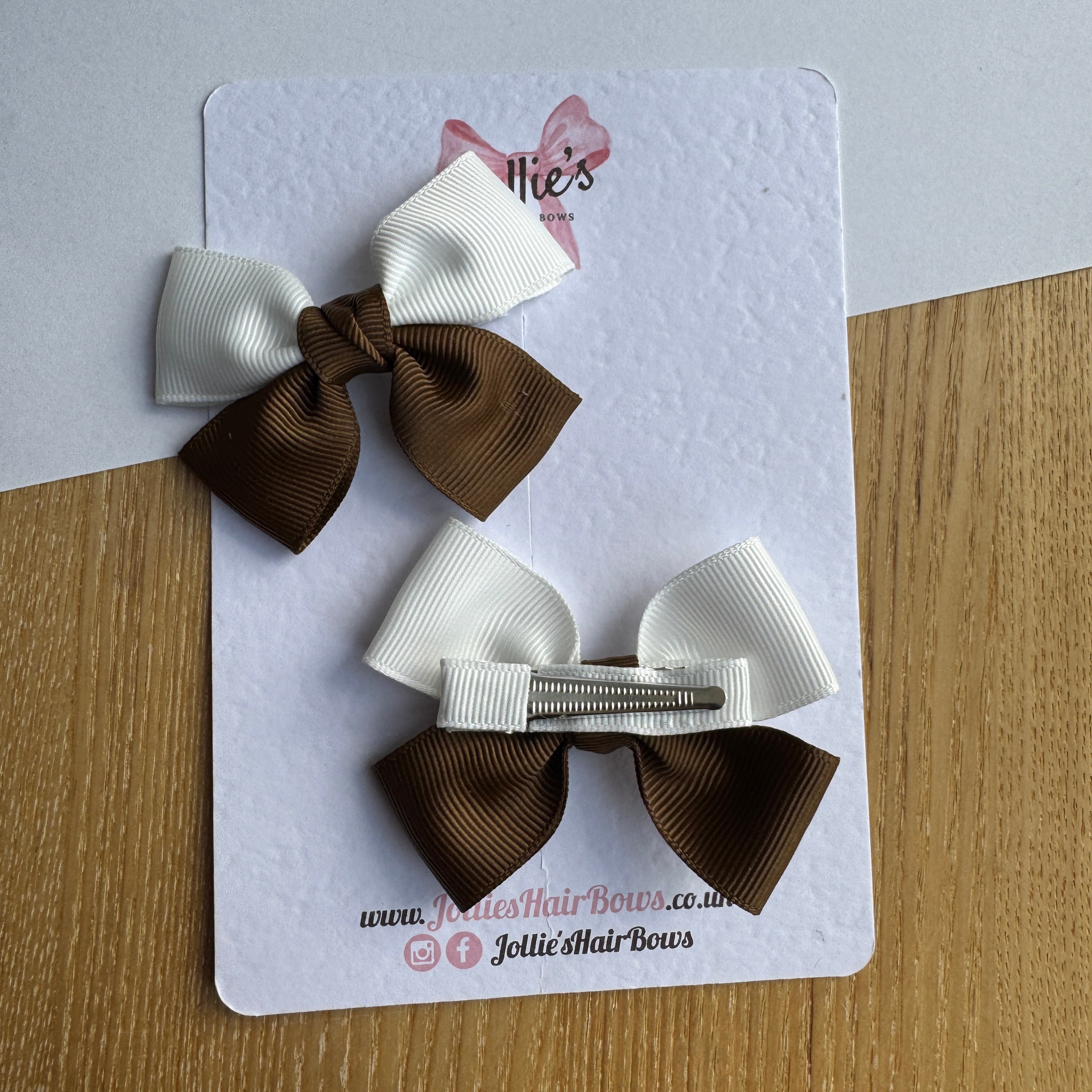 2.5" Turftan & White Classic Hair Bow Pair – Grosgrain Ribbon Clips with Teeth