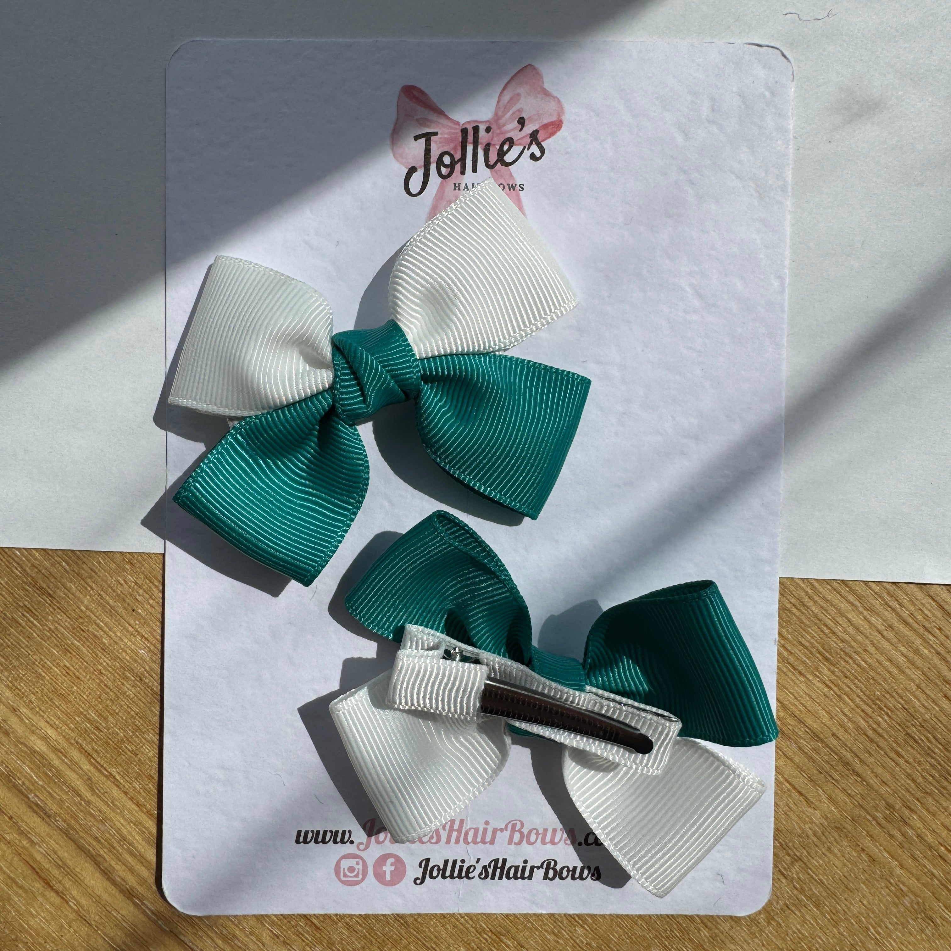 2.5" Jade Green & White Classic Hair Bow Pair – Grosgrain Ribbon Clips with Teeth