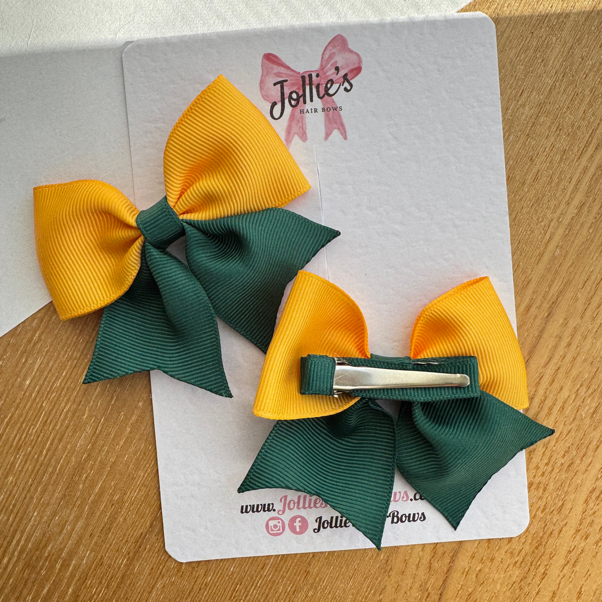 3" Yellow Gold & Forest Green Tail Bow with Lined Alligator Clip – Grosgrain Ribbon Pair