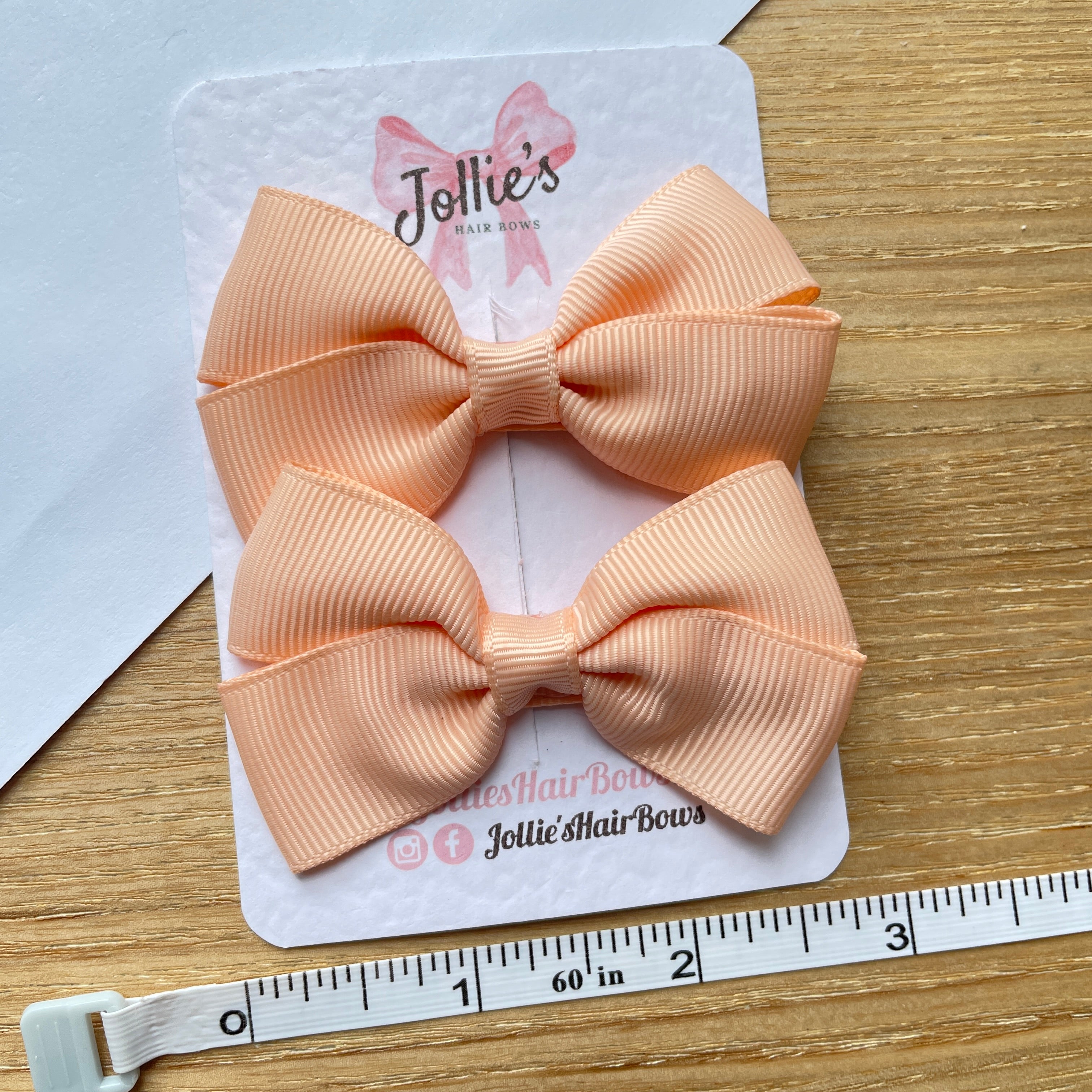 2.75" Petal Peach Classic Hair Bows (Pair) – Grosgrain Ribbon with Lined Alligator Clips