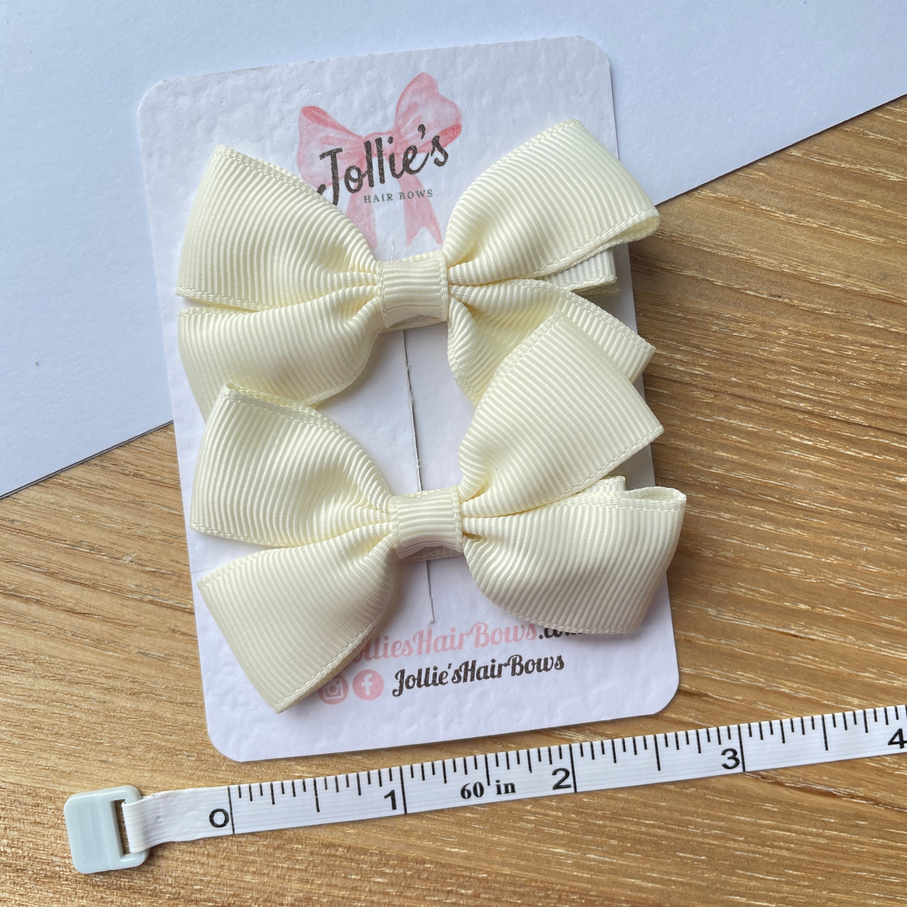 2.5inch Classic Bow with Clip (pair) - Antique White