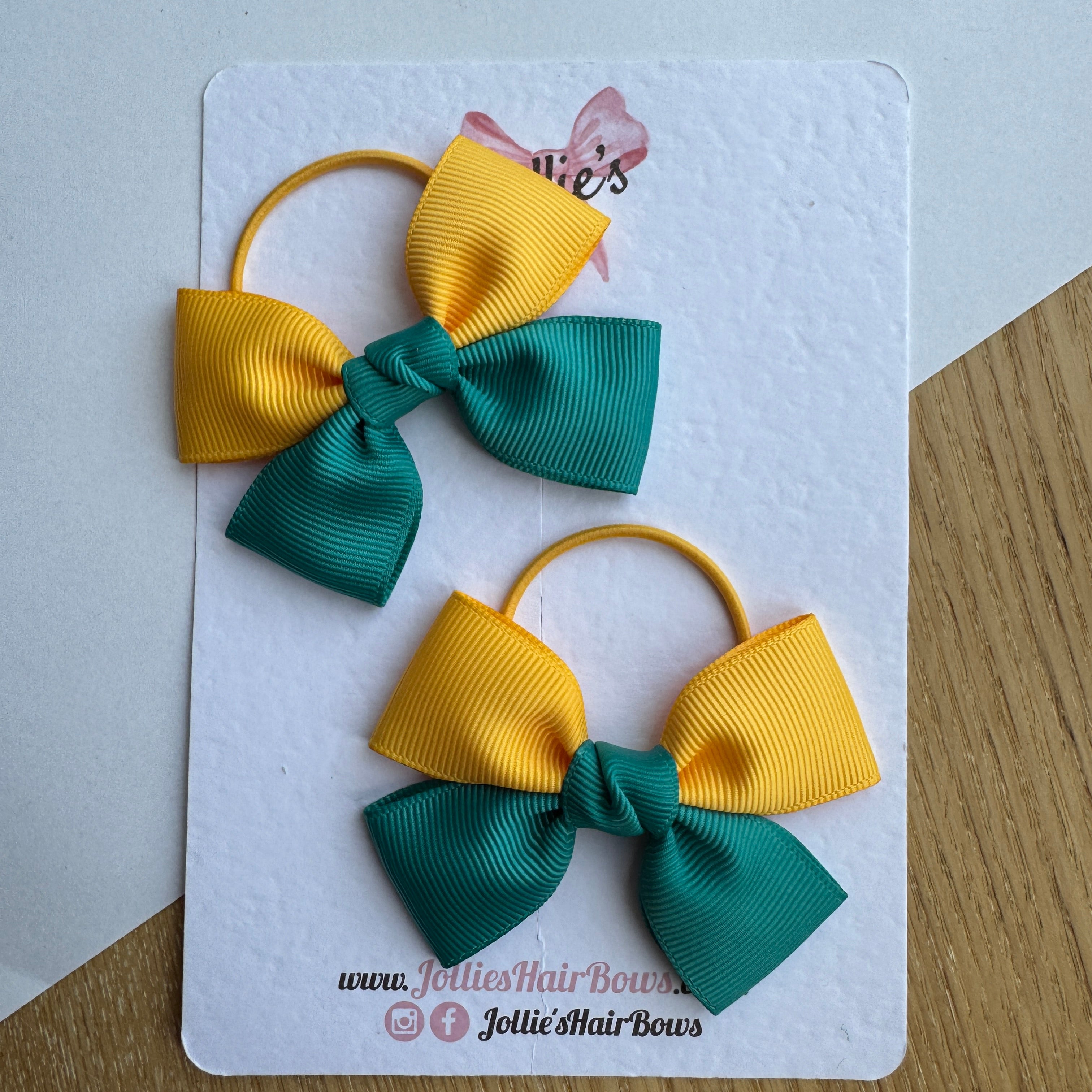 2.5" Jade Green & Yellow Gold Classic Hair Bow Pair – Grosgrain Ribbon on Thin Elastic